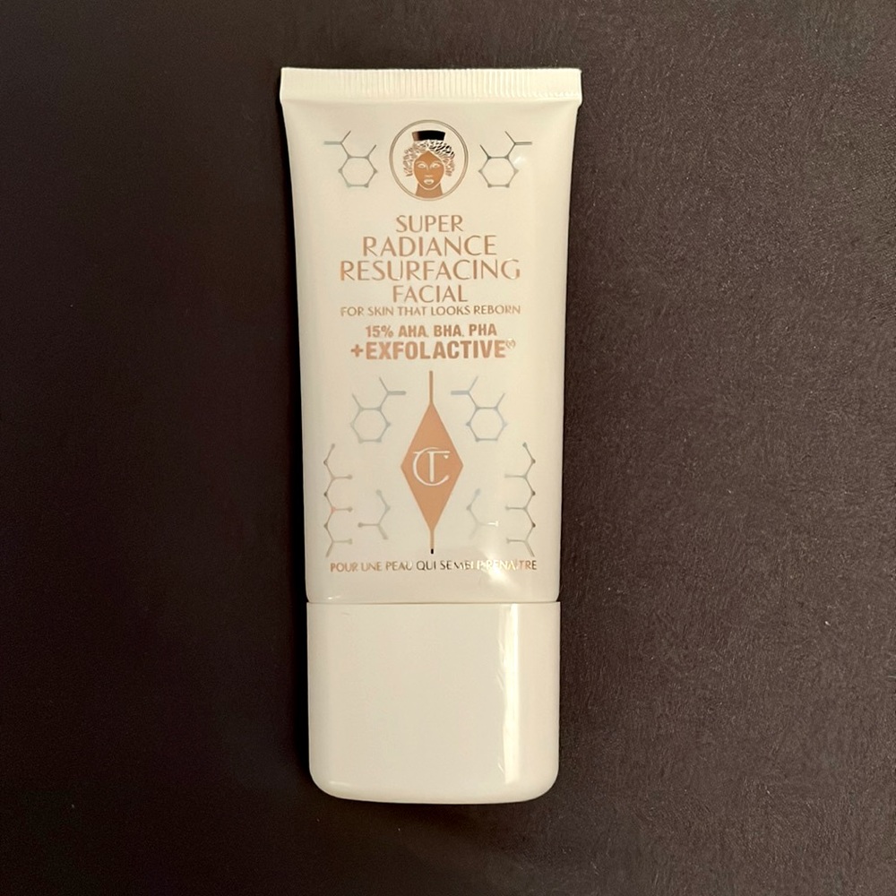 Charlotte Tilbury Super Radiance Resurfacing Facial - NEW